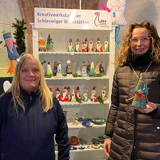 22 12 08 14 35 28 9495